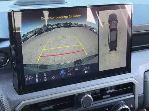 Used 2025 Toyota Tacoma 4x4 Double Cab Hybrid image 21