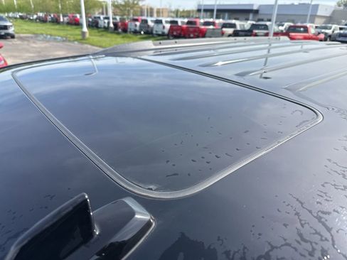 Used 2020 GMC Yukon SLT AWD/4WD image 9