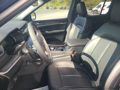 New 2025 Jeep Grand Cherokee Limited w/ Luxury Tech Group II image 12