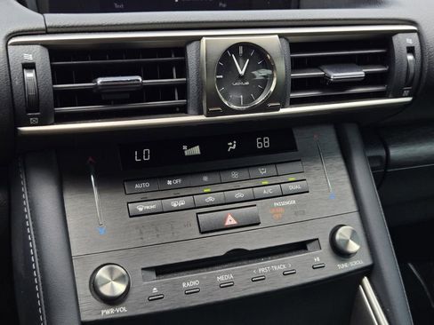 Used 2020 Lexus IS 350 F Sport w/ F Sport Package RWD image 21