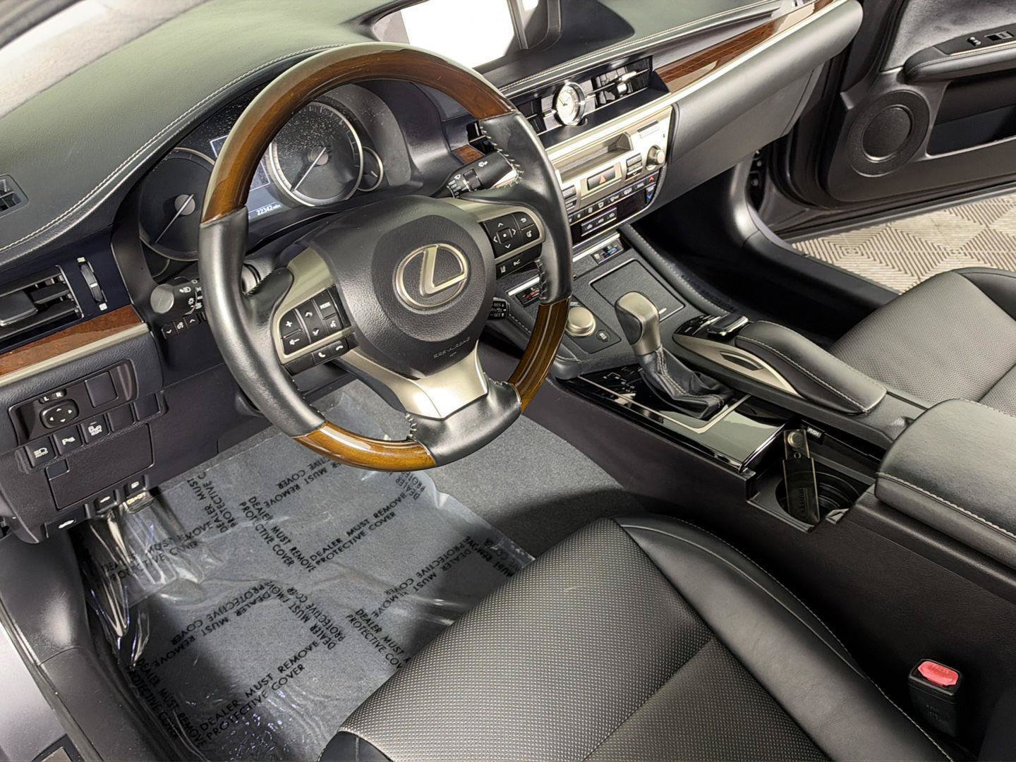 Used 2017 Lexus ES 350 w/ Navigation System Package FWD image 12