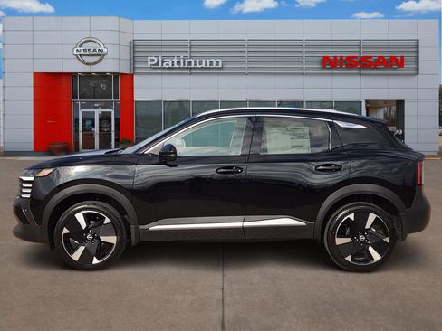 New 2026 Nissan Kicks SR image 3