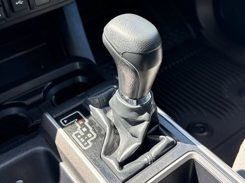Used 2021 Toyota Tacoma SR5 RWD image 26