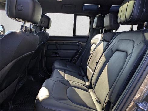 Used 2025 Land Rover Defender 110 X image 19