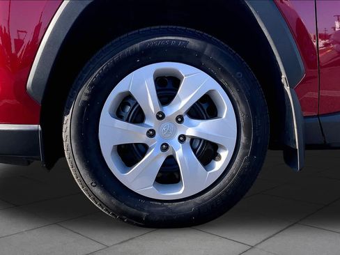 Certified 2025 Toyota RAV4 LE AWD/4WD image 10
