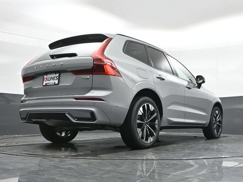 New 2026 Volvo XC60 T8 Plus w/ Protection Package Premier AWD/4WD image 39