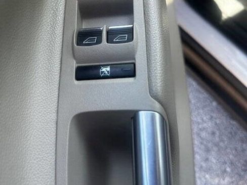 Used 2014 Ford C-MAX Energi SEL w/ Equipment Group 302A image 20