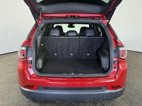 Used 2026 Jeep Compass Limited AWD/4WD image 7