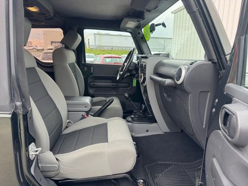 Used 2010 Jeep Wrangler Sahara w/ Trailer Tow Group image 31