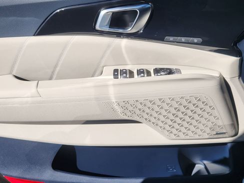 New 2026 Kia Carnival SX Prestige image 18