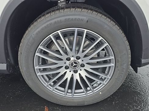 New 2026 Mercedes-Benz GLC 300 4MATIC image 9