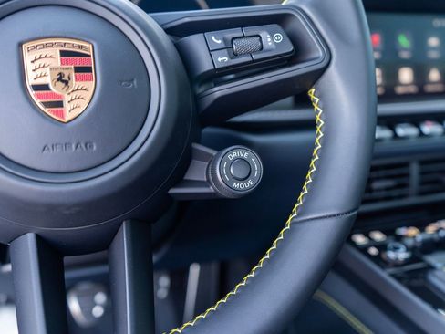 Used 2026 Porsche 911 GT3 RWD image 21