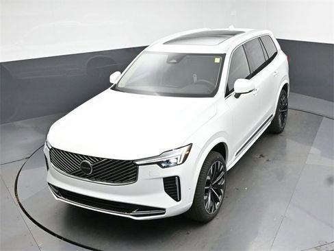 New 2026 Volvo XC90 B6 Plus image 48