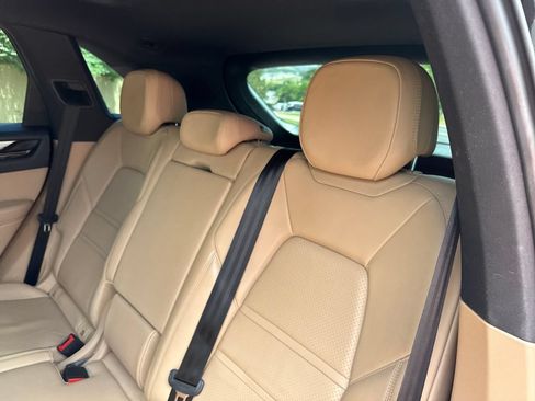Used 2020 Porsche Cayenne AWD/4WD image 23