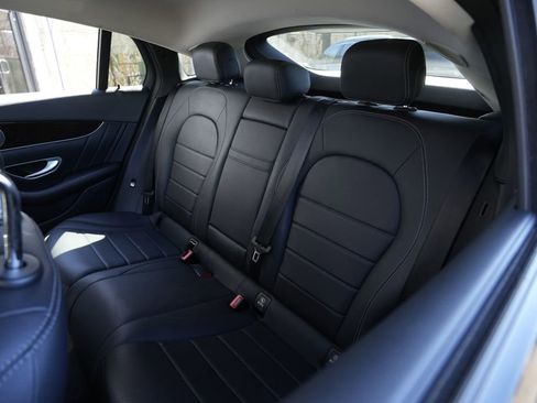 Used 2018 Mercedes-Benz GLC 300 4MATIC Coupe image 19