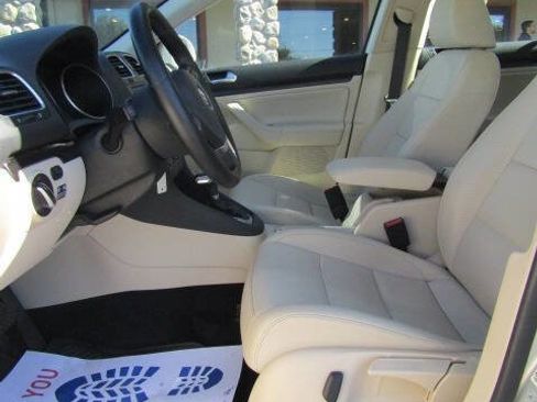 Used 2011 Volkswagen Jetta TDI image 7