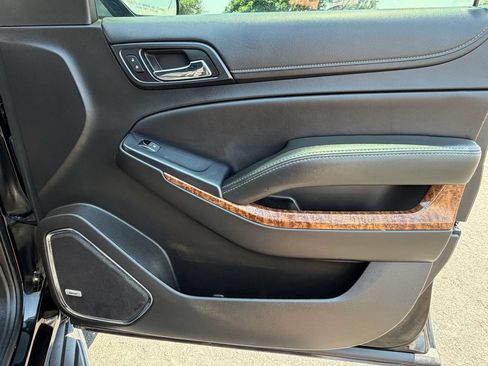 Used 2017 Chevrolet Tahoe Premier AWD/4WD image 31