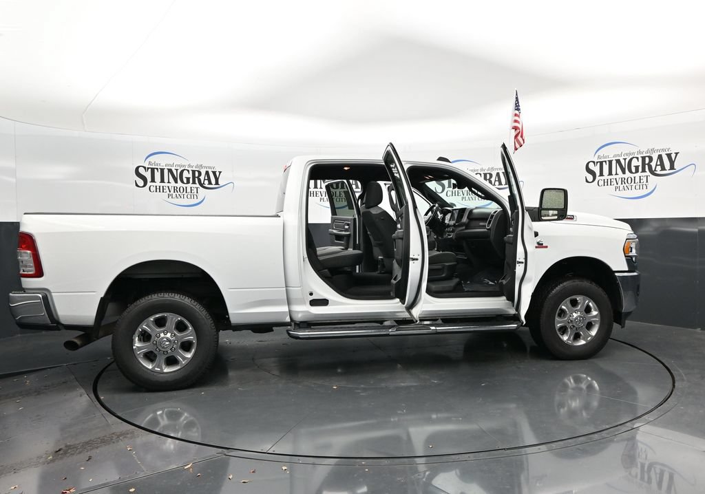 Used 2024 RAM 2500 Big Horn AWD/4WD image 39