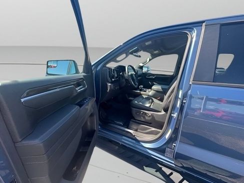 Used 2024 Chevrolet Silverado 1500 LT AWD/4WD image 15