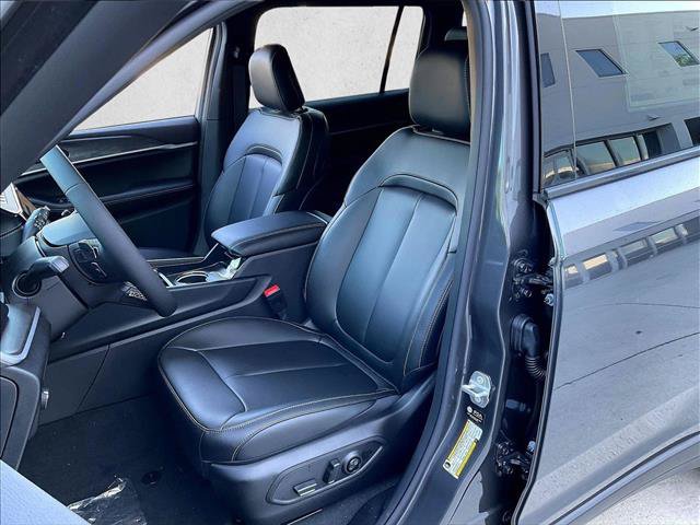 New 2026 Jeep Grand Cherokee L Limited w/ Limited Altitude Package RWD image 11