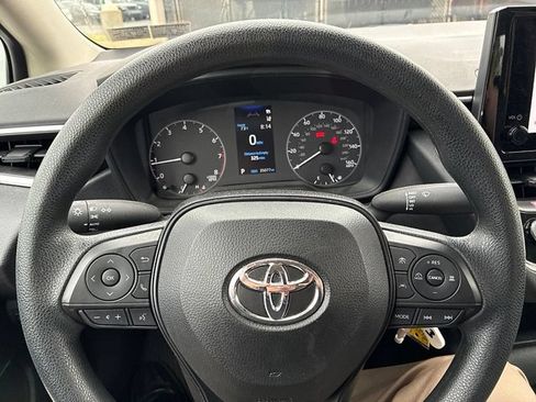 Used 2024 Toyota Corolla LE FWD image 25