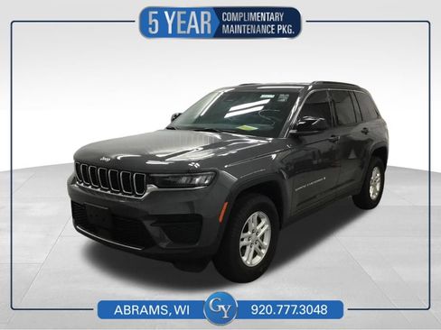 Used 2025 Jeep Grand Cherokee Laredo AWD/4WD image 1