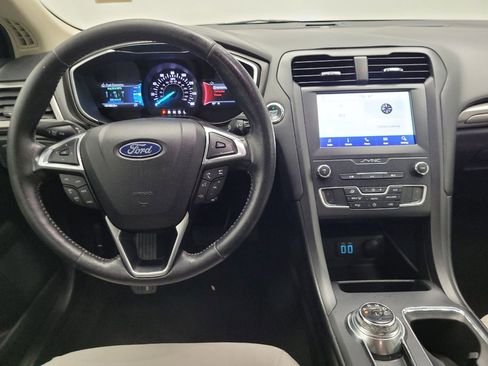 Used 2020 Ford Fusion SE w/ Equipment Group 151A FWD image 22