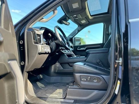 Used 2024 GMC Sierra 3500 Denali w/ Denali Reserve Package AWD/4WD image 10
