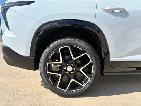 New 2026 Chevrolet Traverse High Country AWD/4WD image 9