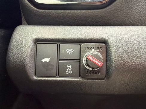 Used 2023 Honda Pilot TrailSport image 32