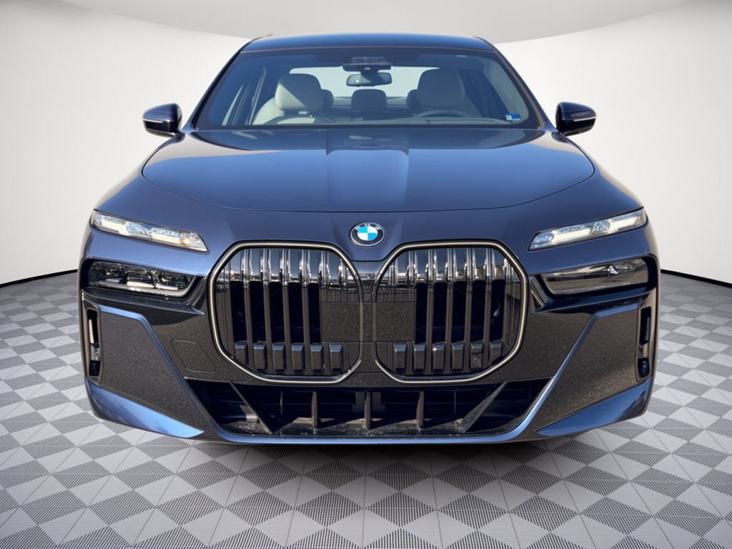 Used 2026 BMW 740i xDrive w/ Executive Package AWD/4WD image 6