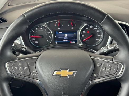 Used 2024 Chevrolet Equinox LT FWD image 33