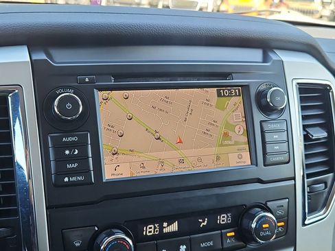 Used 2019 Nissan Titan SV AWD/4WD image 23