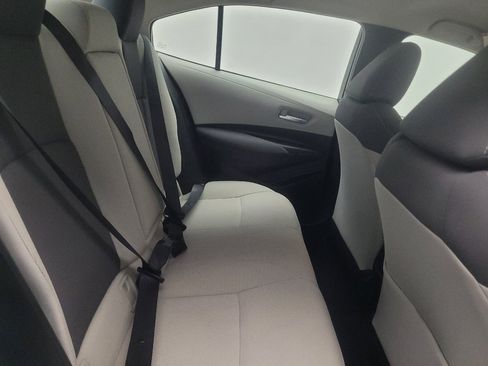 Used 2021 Toyota Corolla LE FWD image 19