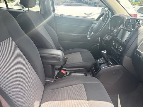 Used 2012 Jeep Compass Latitude w/ Sun/Sound Group FWD image 13