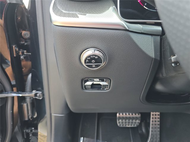 New 2026 Mercedes-Benz GLC 300 4MATIC image 34