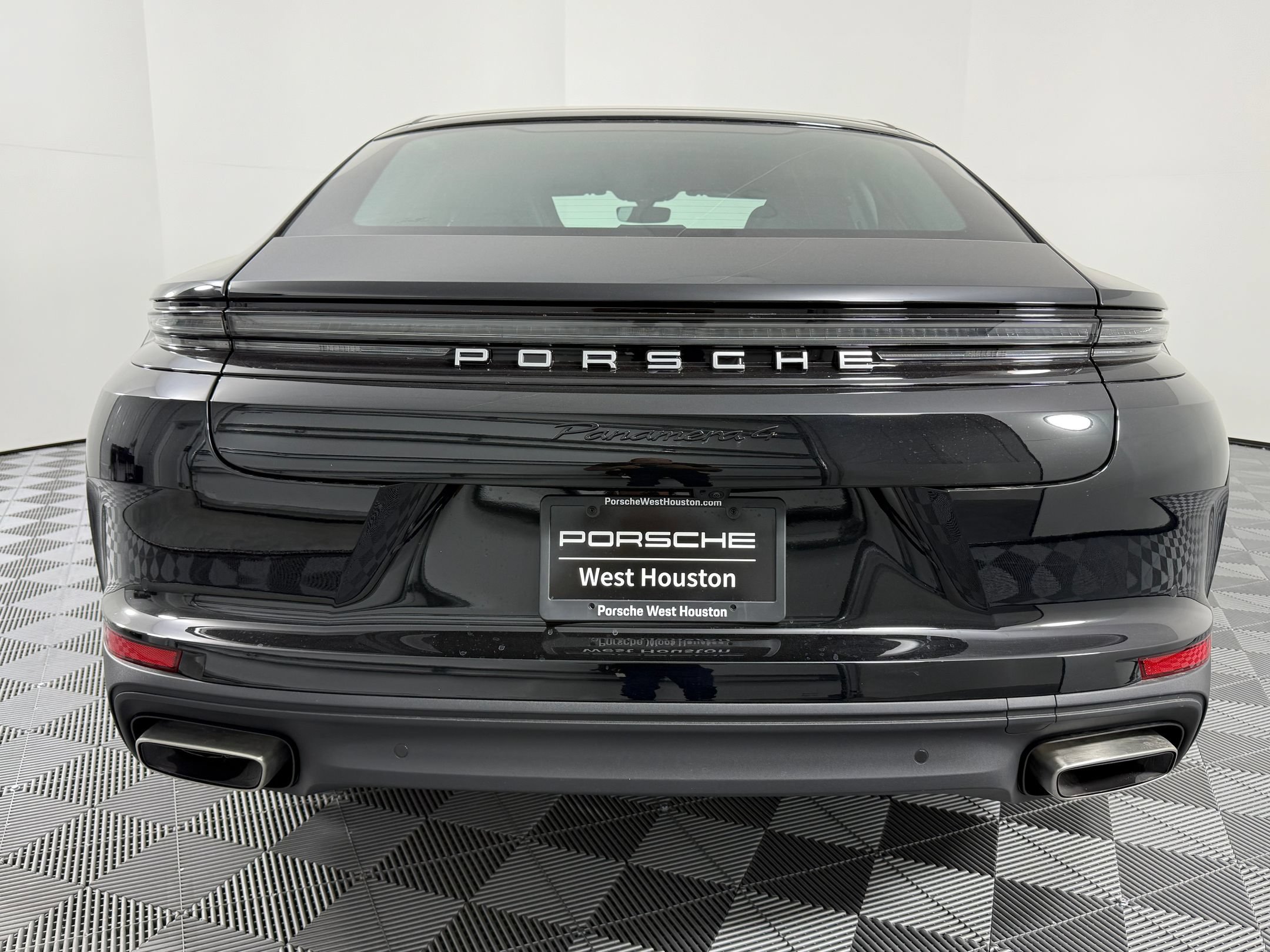 Certified 2026 Porsche Panamera 4 AWD/4WD image 10