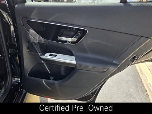 Certified 2025 Mercedes-Benz GLC 300 4MATIC image 35