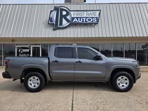 Used 2022 Nissan Frontier S w/ Technology Package AWD/4WD image 9