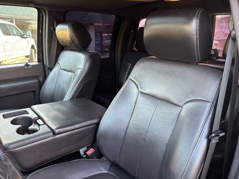 Used 2016 Ford F350 Lariat w/ Chrome Package image 17