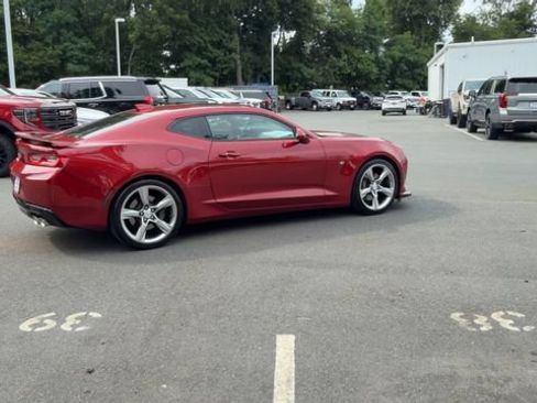 Certified 2018 Chevrolet Camaro SS RWD image 8