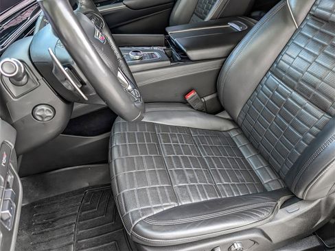 Used 2023 Cadillac Escalade V image 9