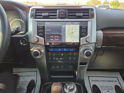 Used 2022 Toyota 4Runner Limited AWD/4WD image 23
