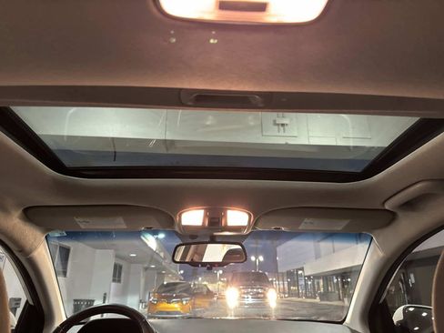 Used 2019 Hyundai Accent Limited image 16