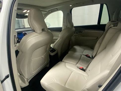 Used 2025 Volvo XC90 T8 Plus w/ Protection Package Premier AWD/4WD image 13