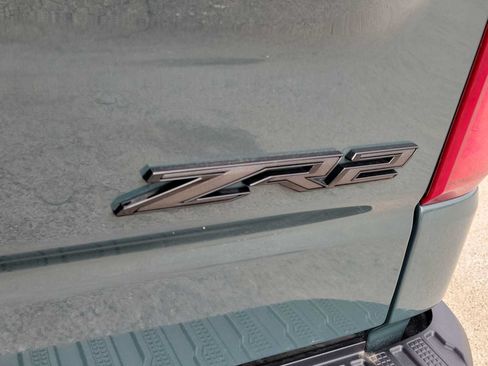 Used 2025 Chevrolet Silverado 1500 ZR2 w/ Technology Package AWD/4WD image 11
