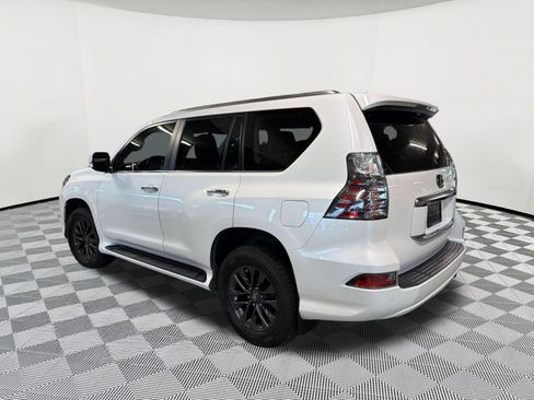 Used 2020 Lexus GX 460 Premium w/ Premium Package AWD/4WD image 3