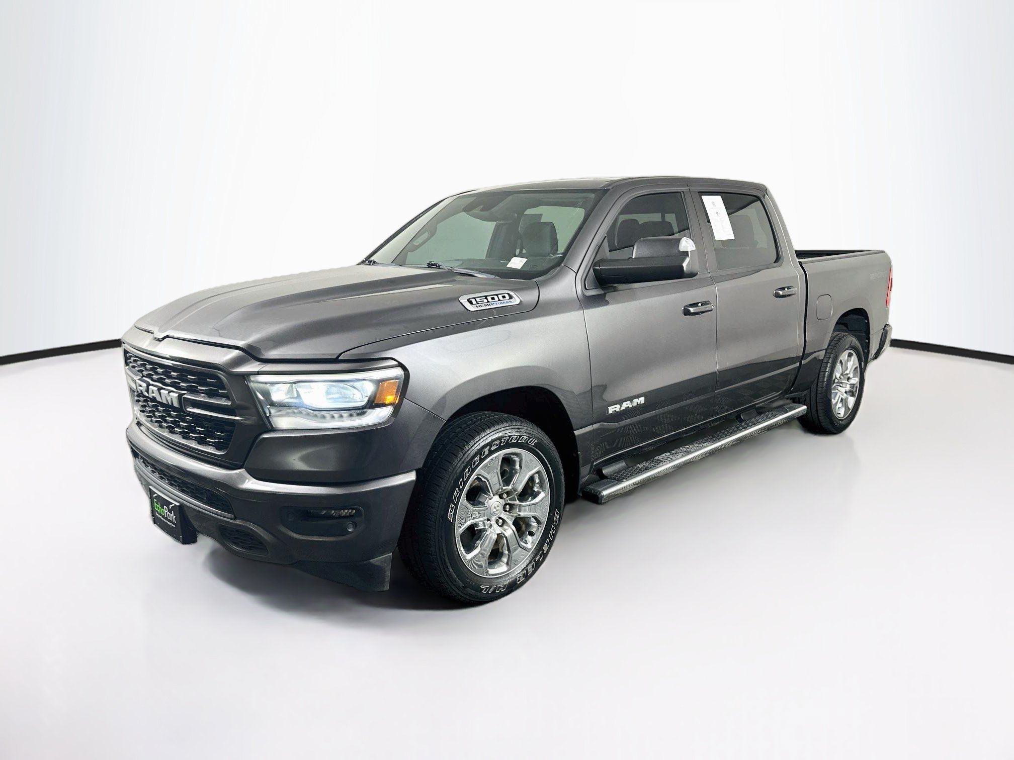 Used 2023 RAM 1500 Lone Star AWD/4WD image 3