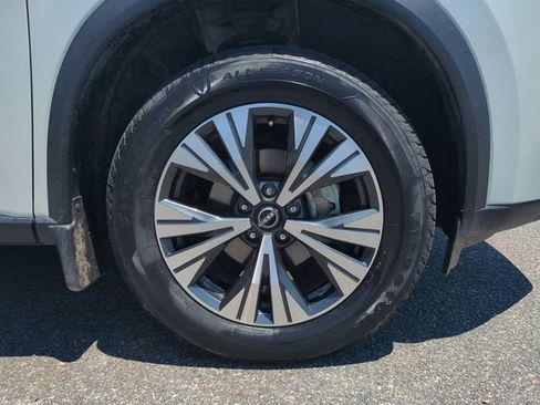 Used 2023 Nissan Rogue SV w/ SV Premium B Package AWD/4WD image 11