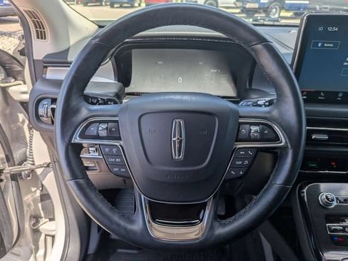 Certified 2022 Lincoln Nautilus Reserve AWD/4WD image 19